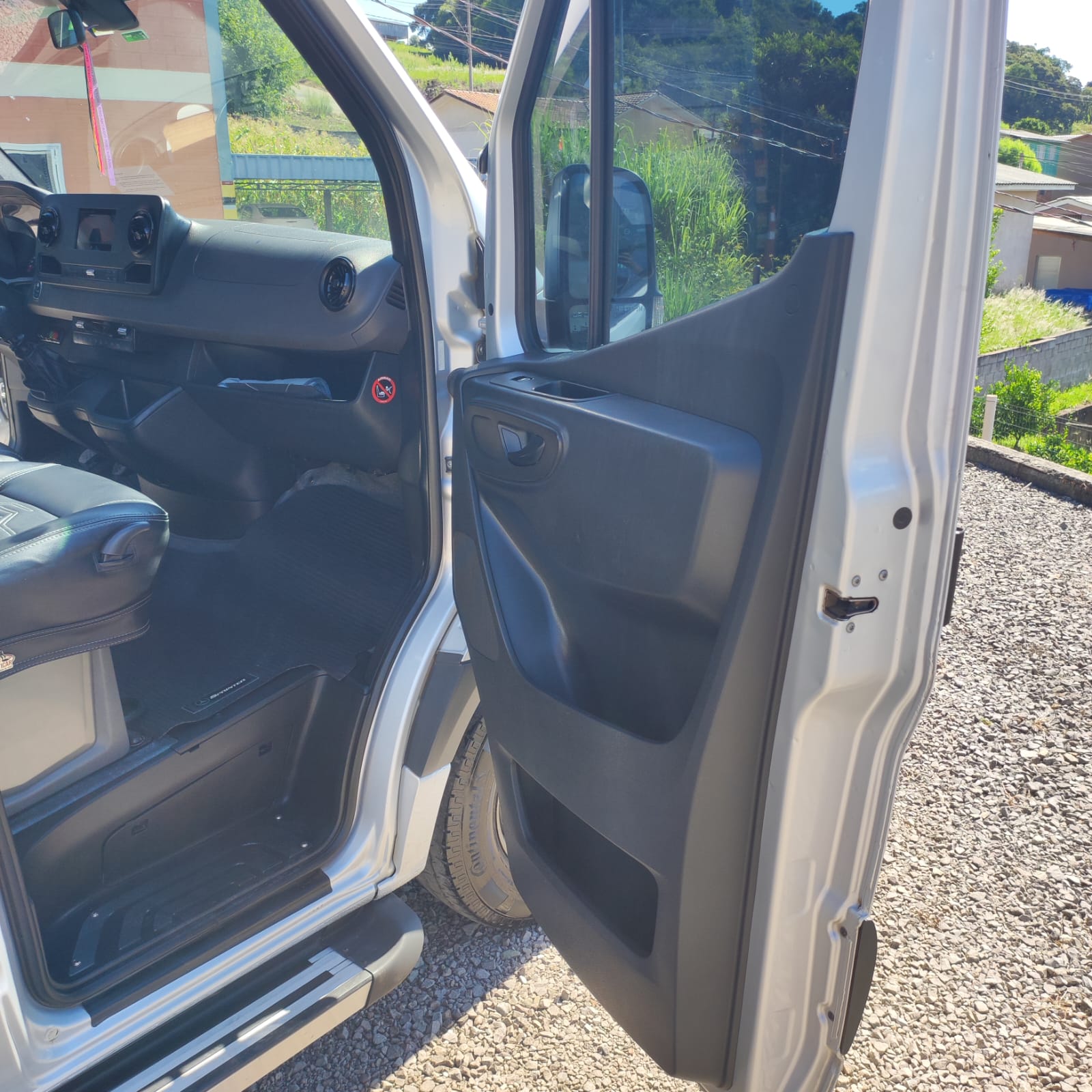 WhatsApp Image 2026-02-11 at 15.45.22 (4)